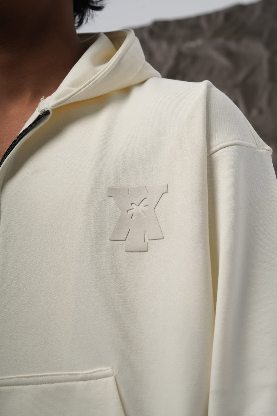STAMP ZIP UP HOODIE – OFF WHITE