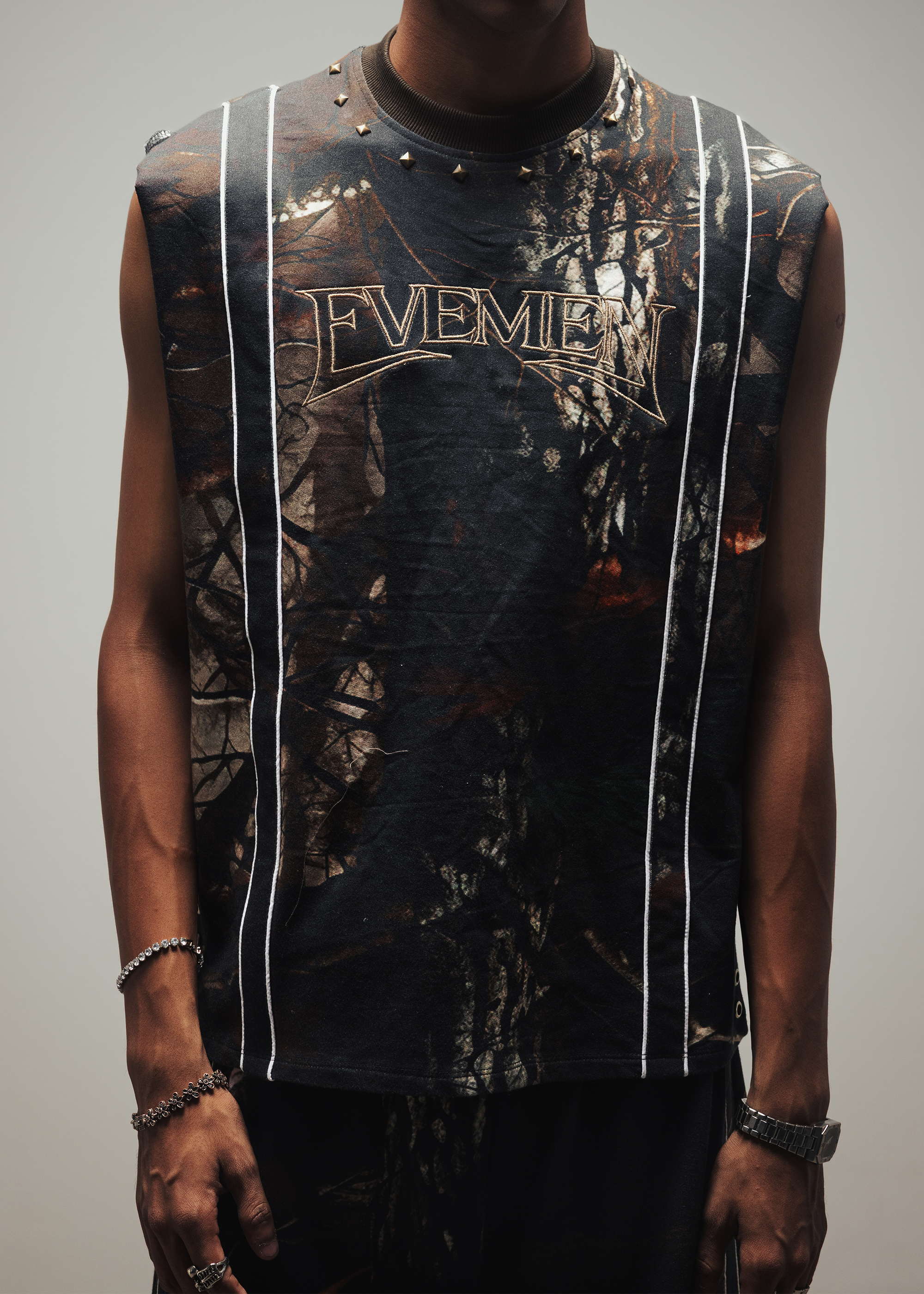 Oak stripe tank