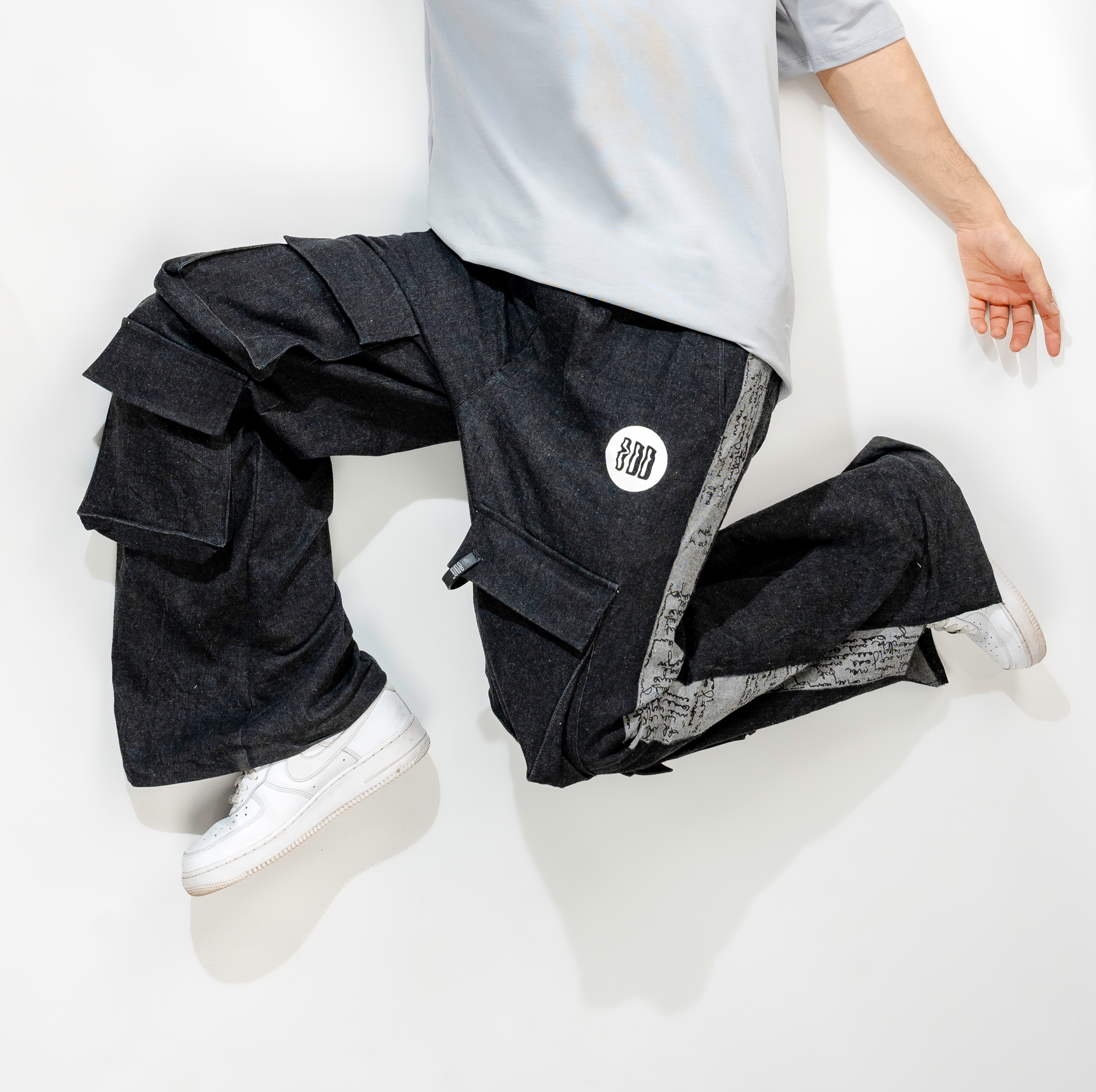 SCRIBBLED PANEL PANTS