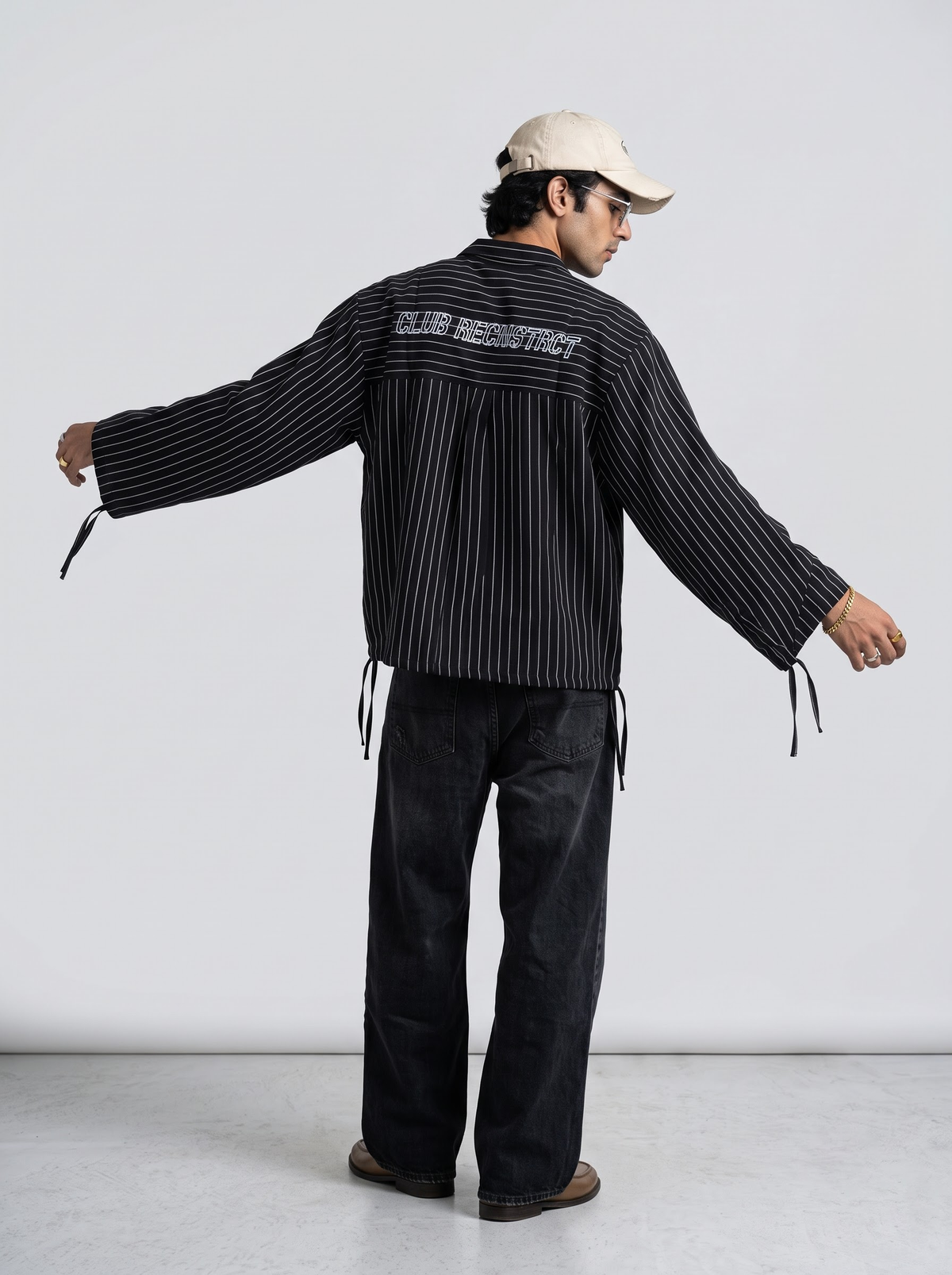 Stripped Void Boxy fit - Black