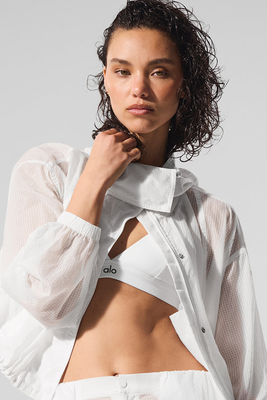 alo Cropped Game Time Full Zip Jacket - White