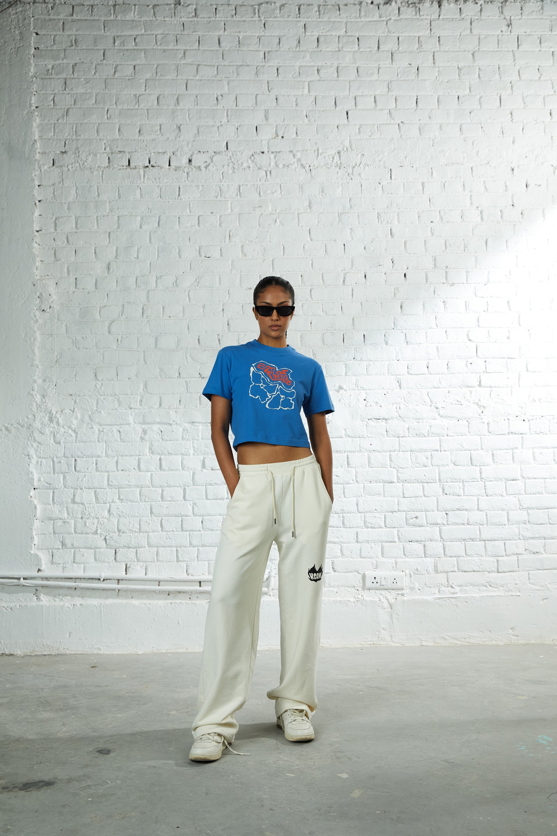 'SZN of Visions' Cropped Tee