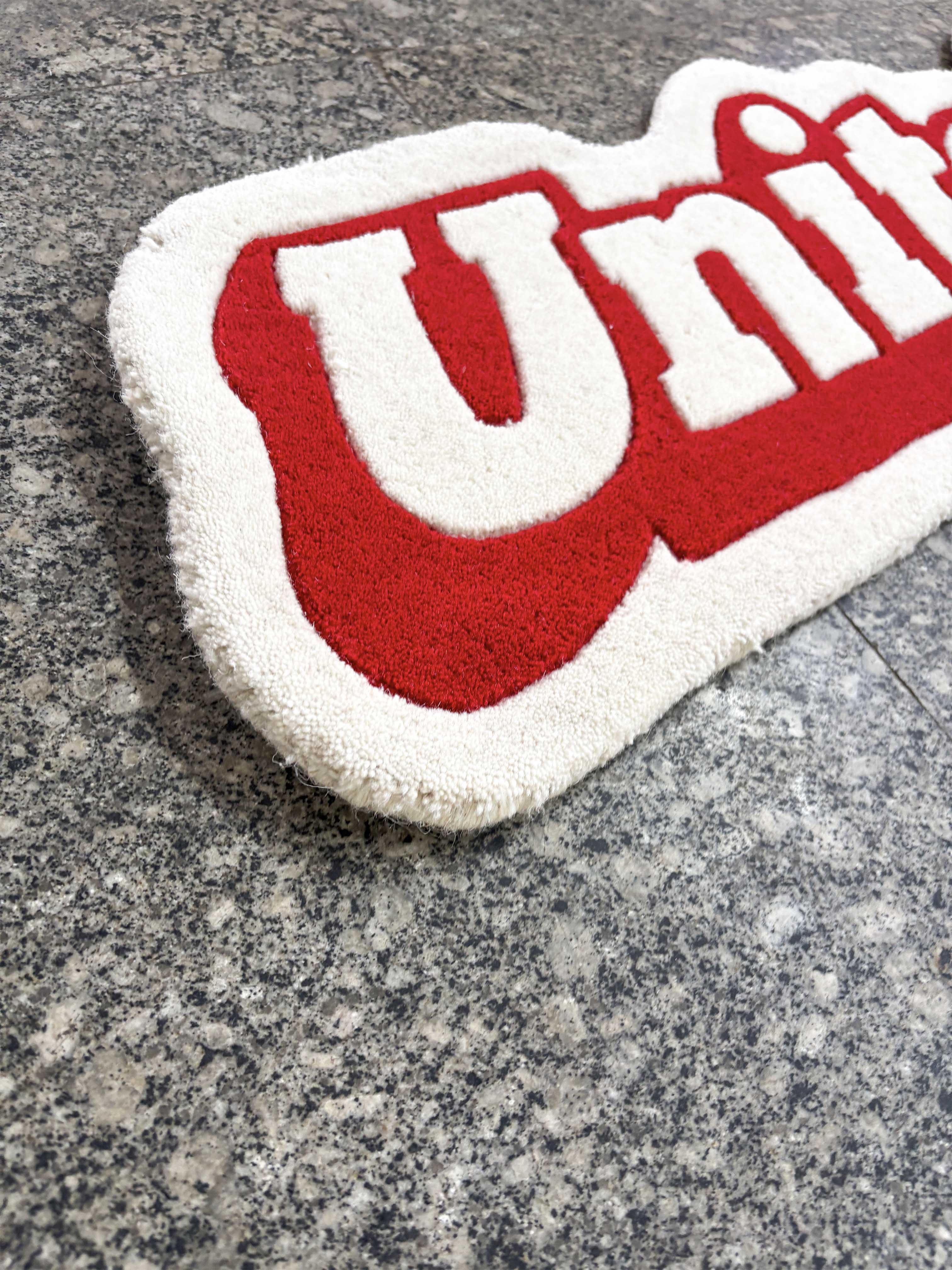 United fan art Hand Tufted Rug