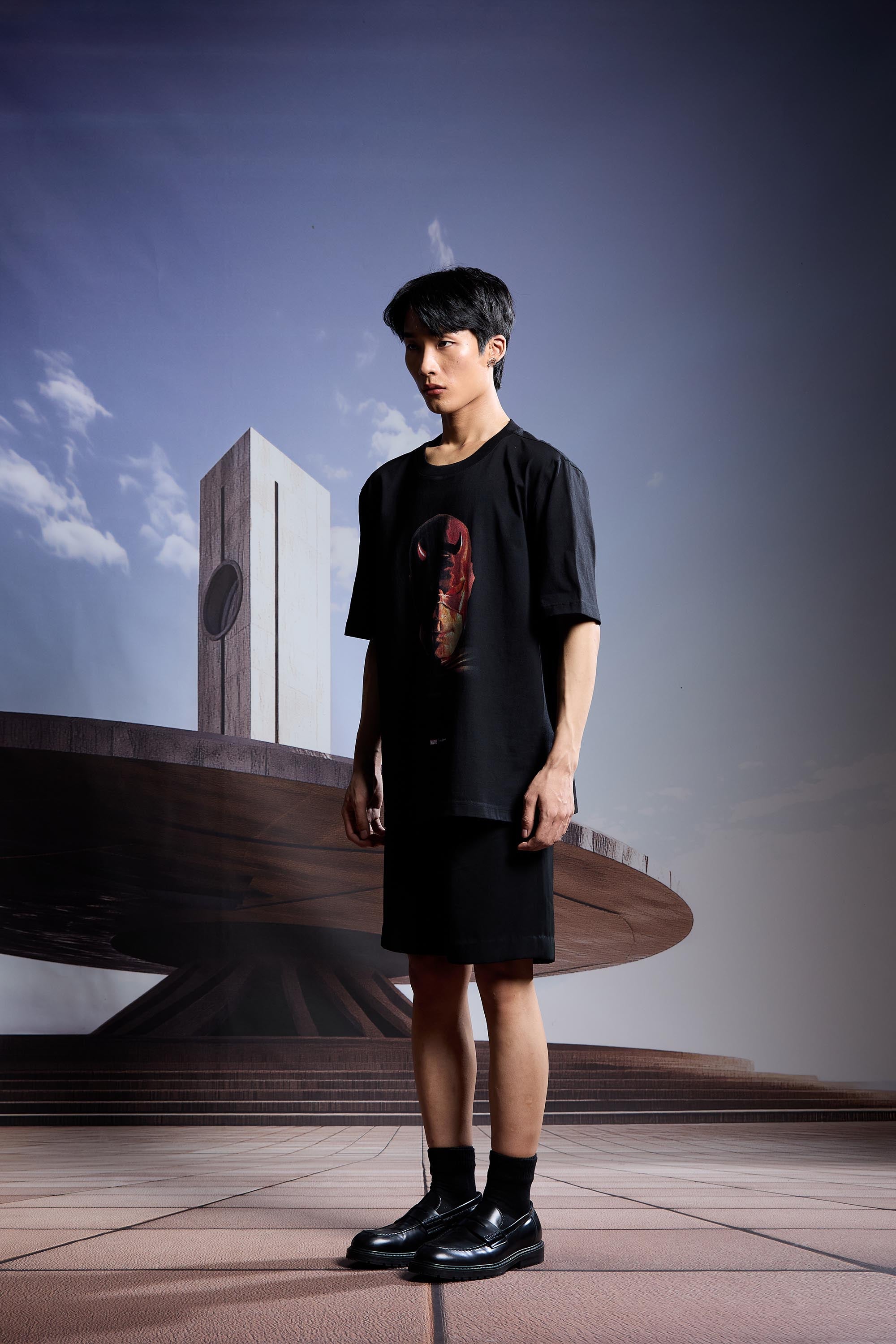 'REDHOUR' T-SHIRT
