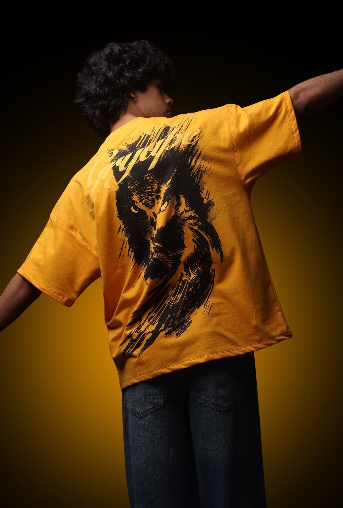 YELLOW STRIKE T-SHIRT