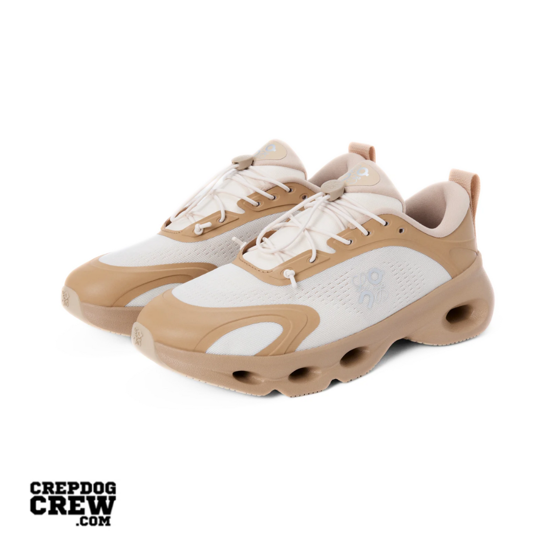 ON Running Cloudsolo Loewe Dark Sand Cream