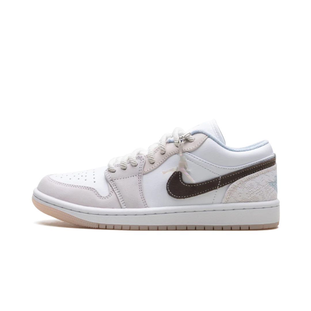 Jordan 1 Low Coral (W)