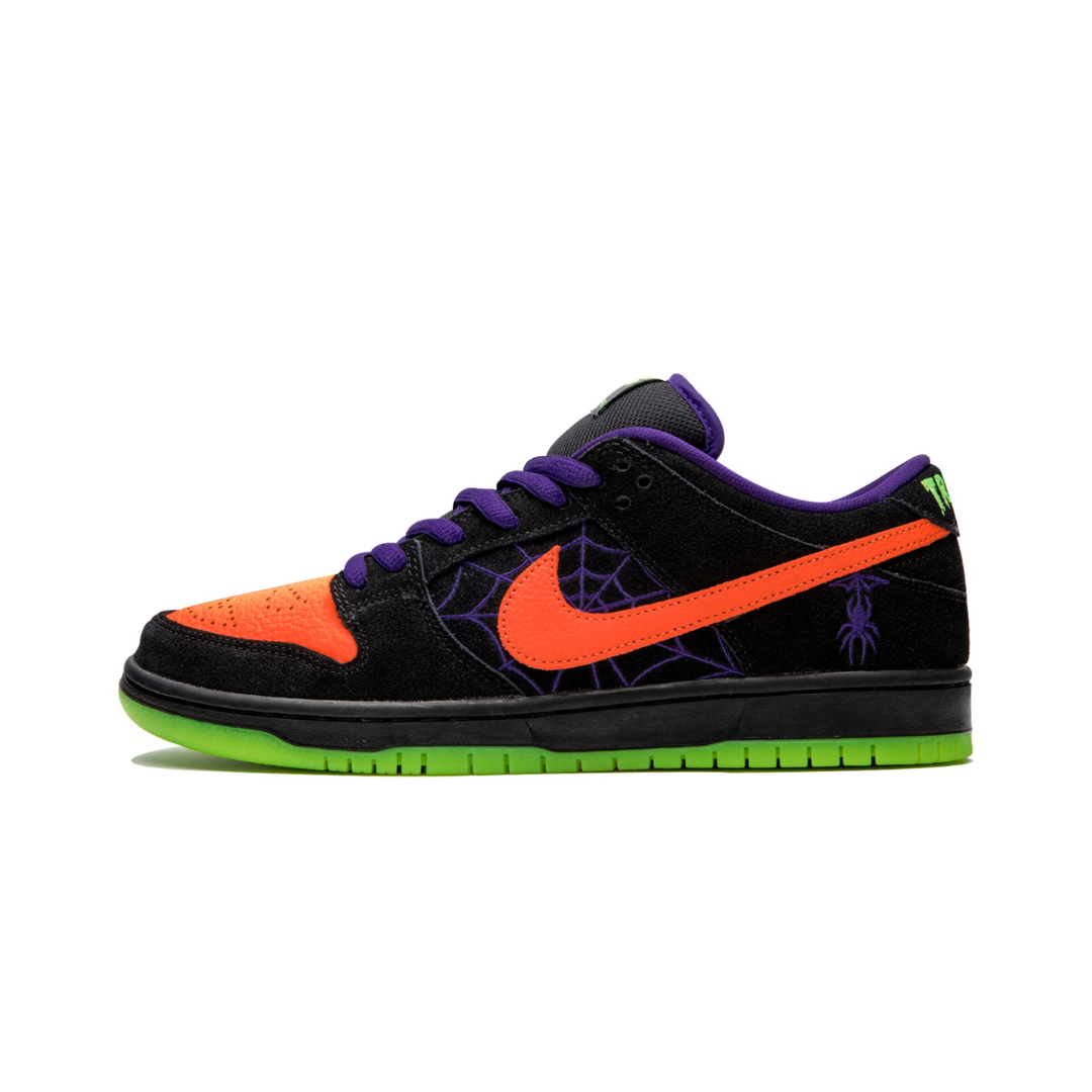 Nike SB Dunk Low Night of Mischief Halloween