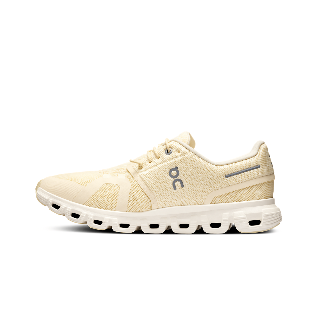On Running Cloud 6 Castor Ivory (W)