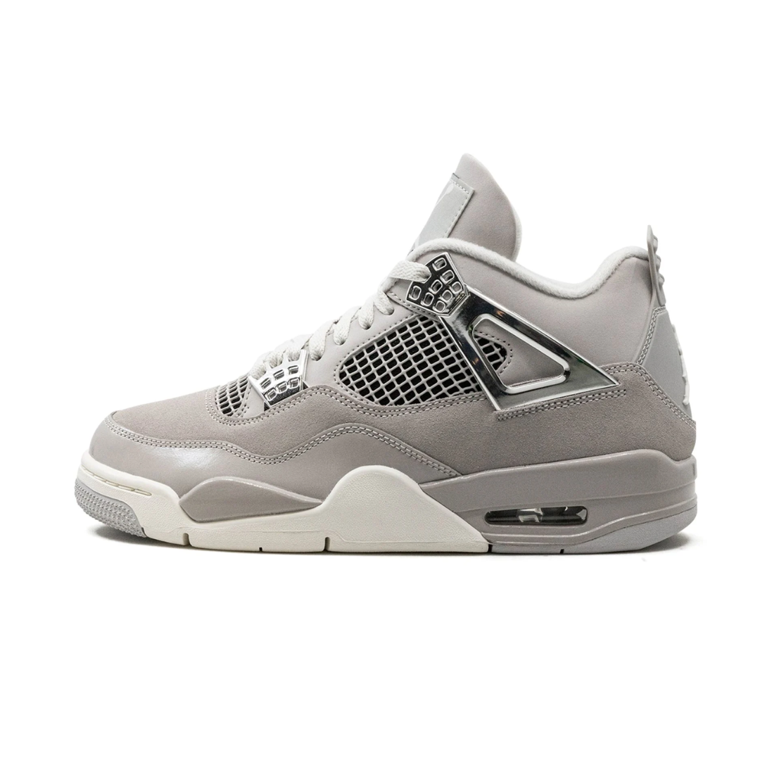 Jordan 4 Retro Frozen Moments (W)