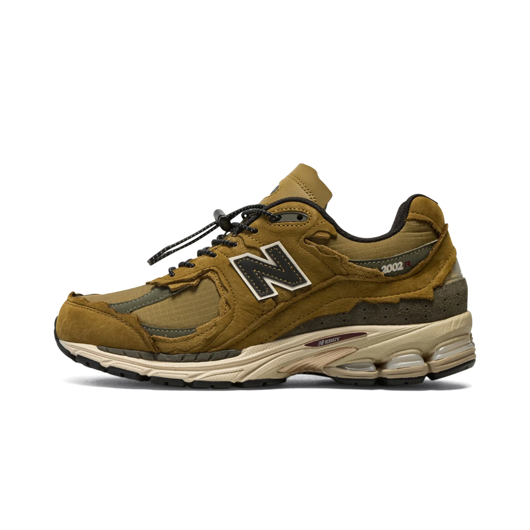 NEW BALANCE 2002R	PROTECTION PACK HIGH DESERT
