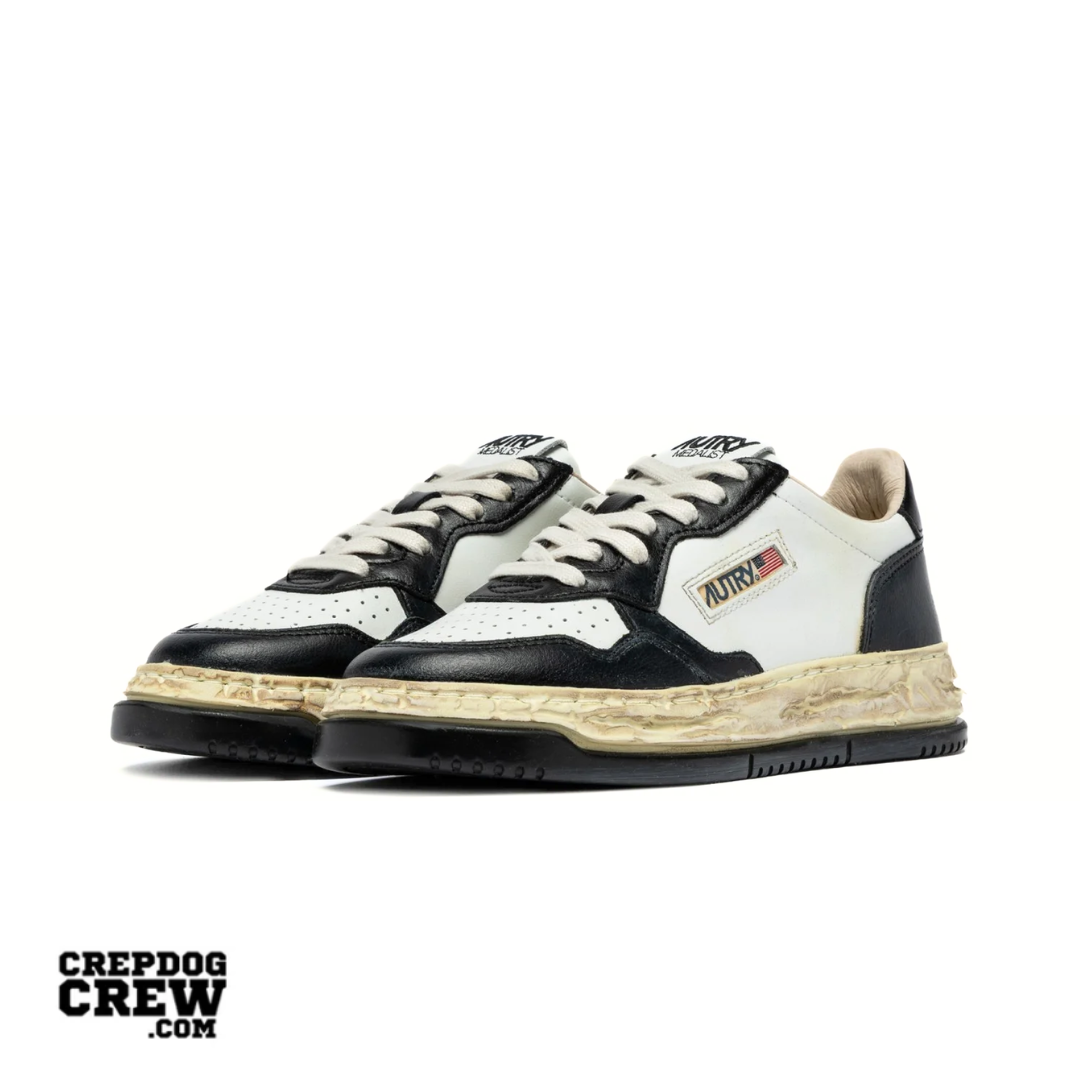 AUTRY MEDALIST LOW SUPER VINTAGE	MAISON MIHARA YASUHIRO WHITE BLACK
