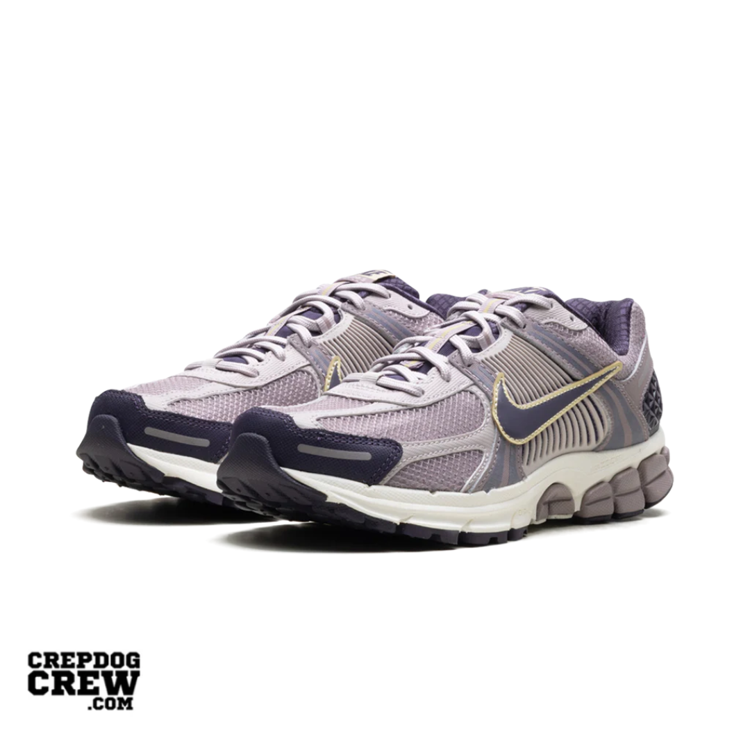 Nike Zoom Vomero 5 Platinum Violet