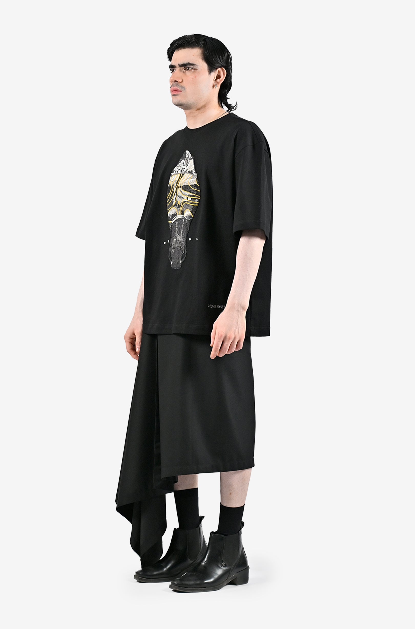 Tata Sierra x HUEMN hand-embroidered horse t-shirt