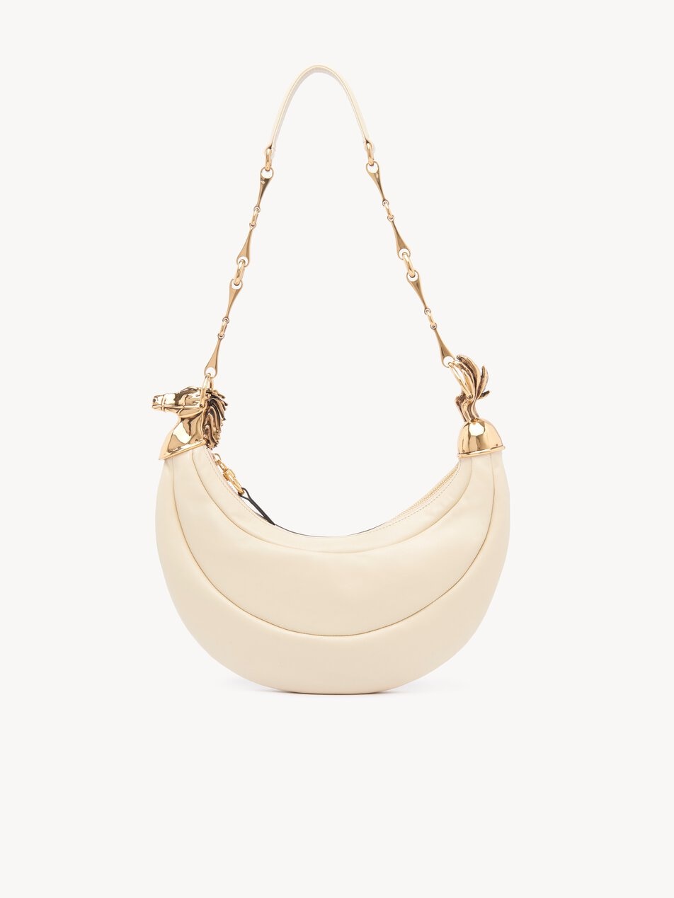 CHLOE Chain Horse shoulder bag in grained leather Deep Ivory