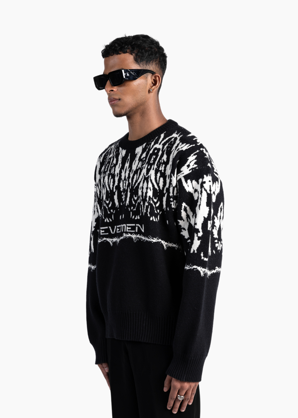 KASHAN JACQUARD SWEATER - BLACK