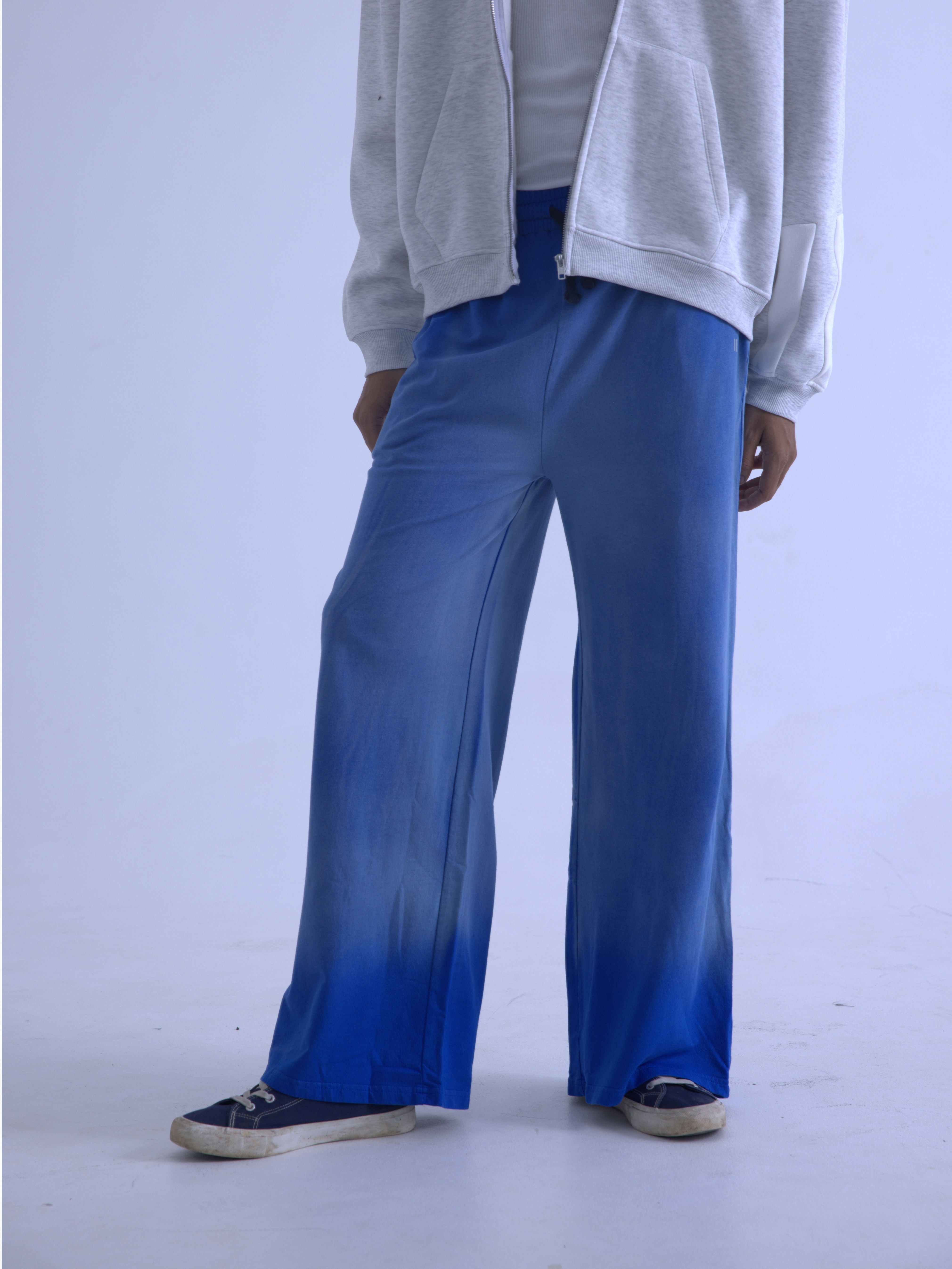 Spray Wash Baggy Joggers – Blue