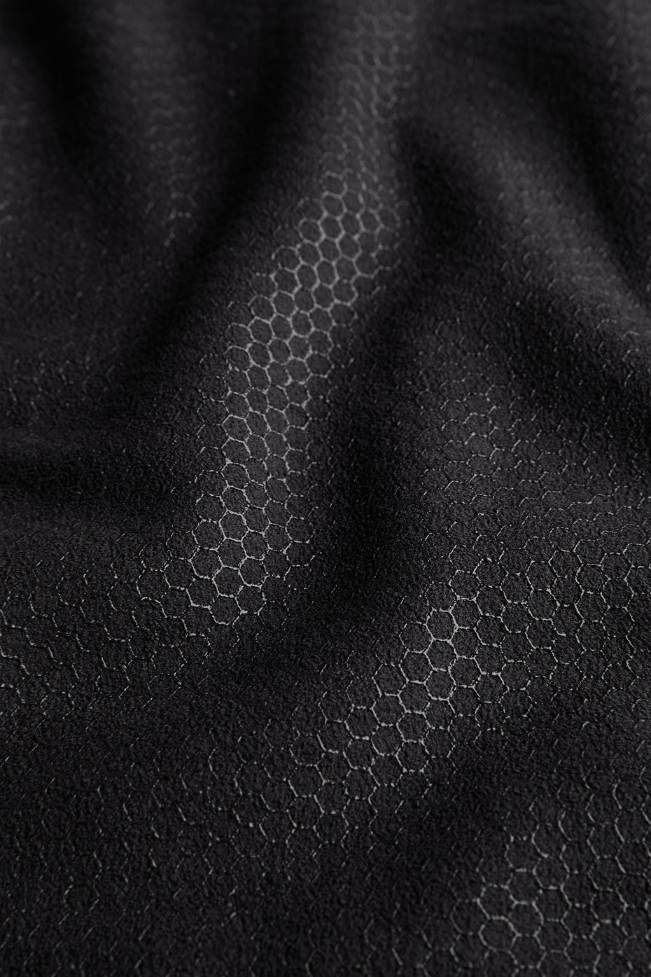 alo Grounded No-Slip Towel - Black