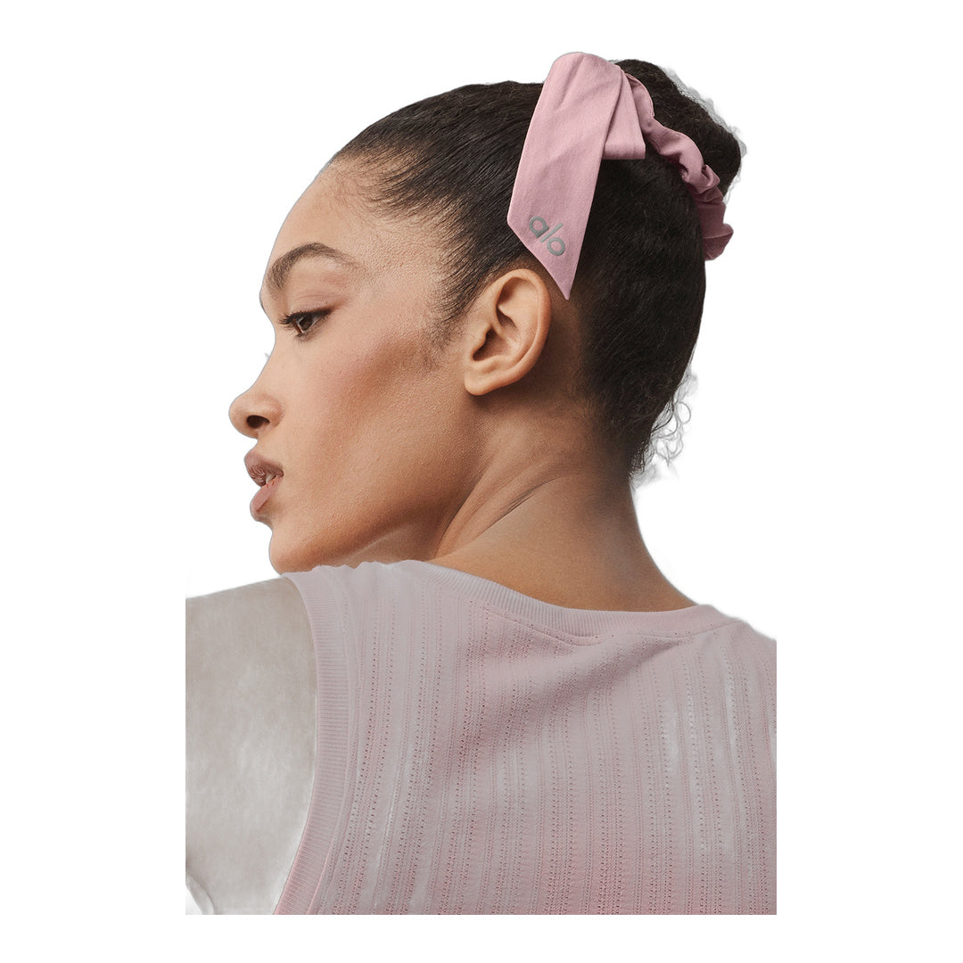 alo Love Knots Tie Scrunchie - Vintage Pink