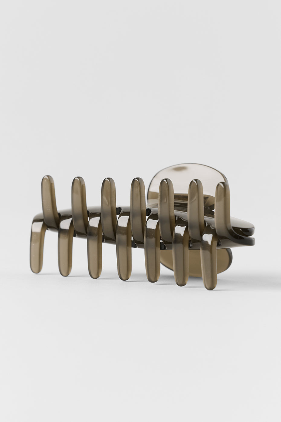 alo 90's Claw Clip - Olive Tree Clear