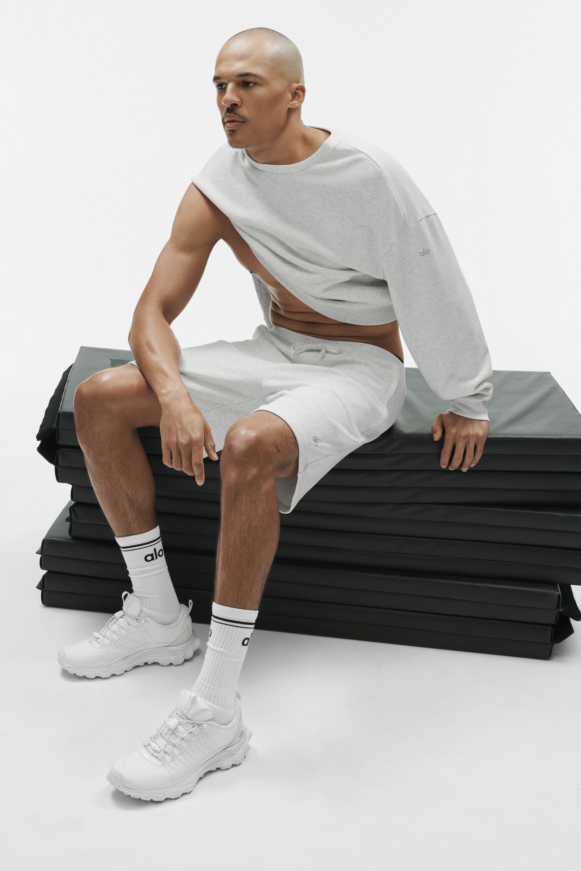 alo Unisex Throwback Sock - White/Black