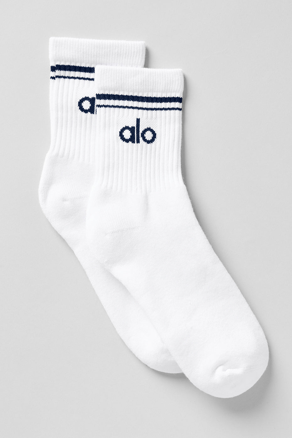 alo Unisex Half-Crew Throwback Sock - White/Navy