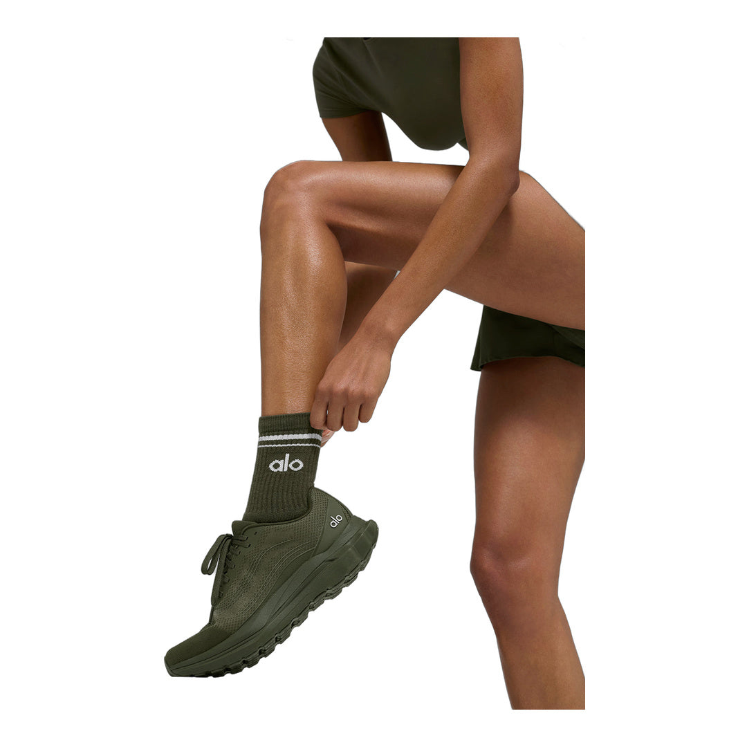 alo Unisex Half-Crew Throwback Sock - Green Olive/White