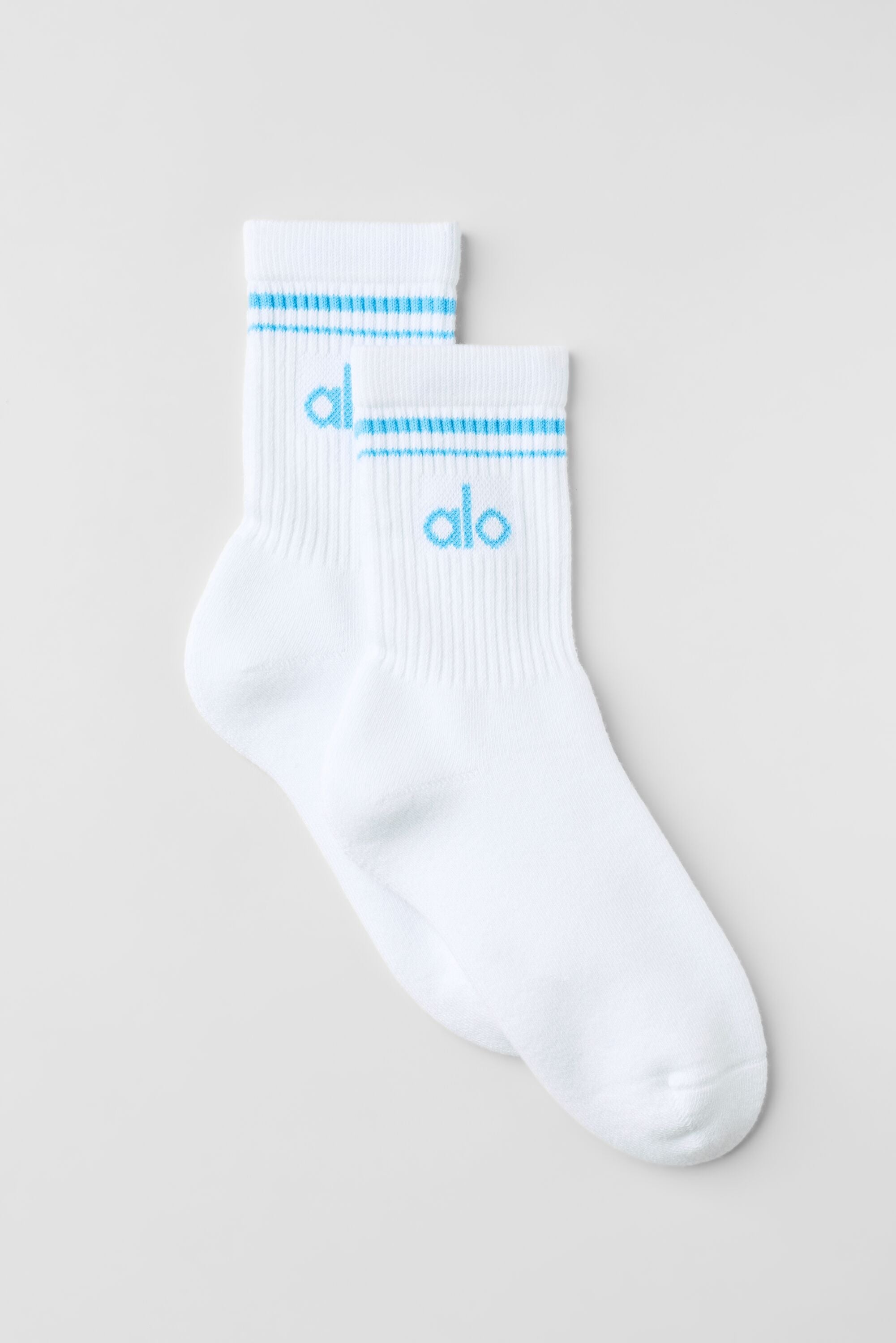 alo Unisex Half-Crew Throwback Sock - White/Azure Blue