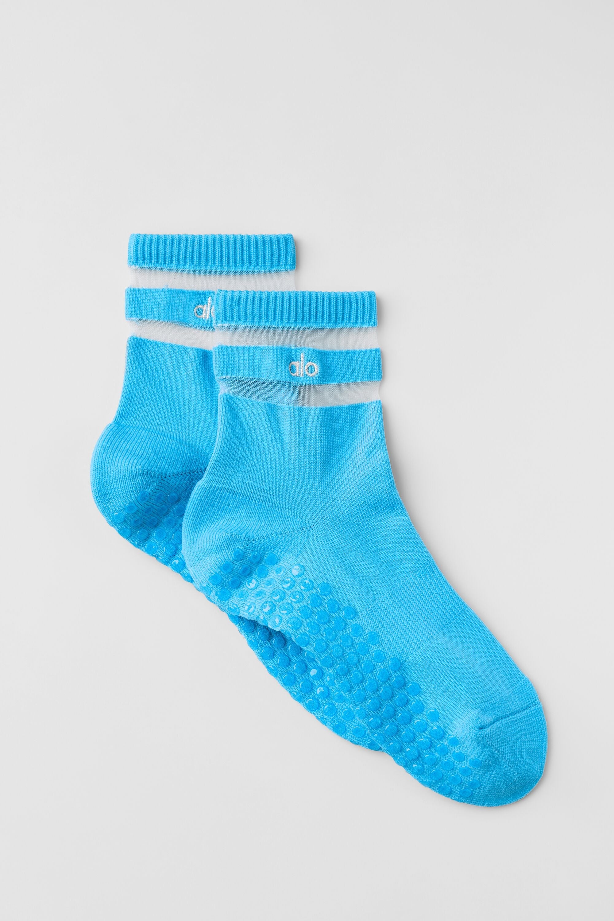 alo Women's Pulse Grip Sock - Azure Blue