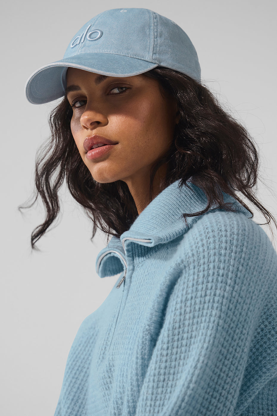 alo Washed Off-Duty Cap - Light Denim