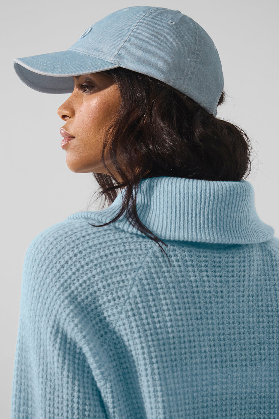 alo Washed Off-Duty Cap - Light Denim