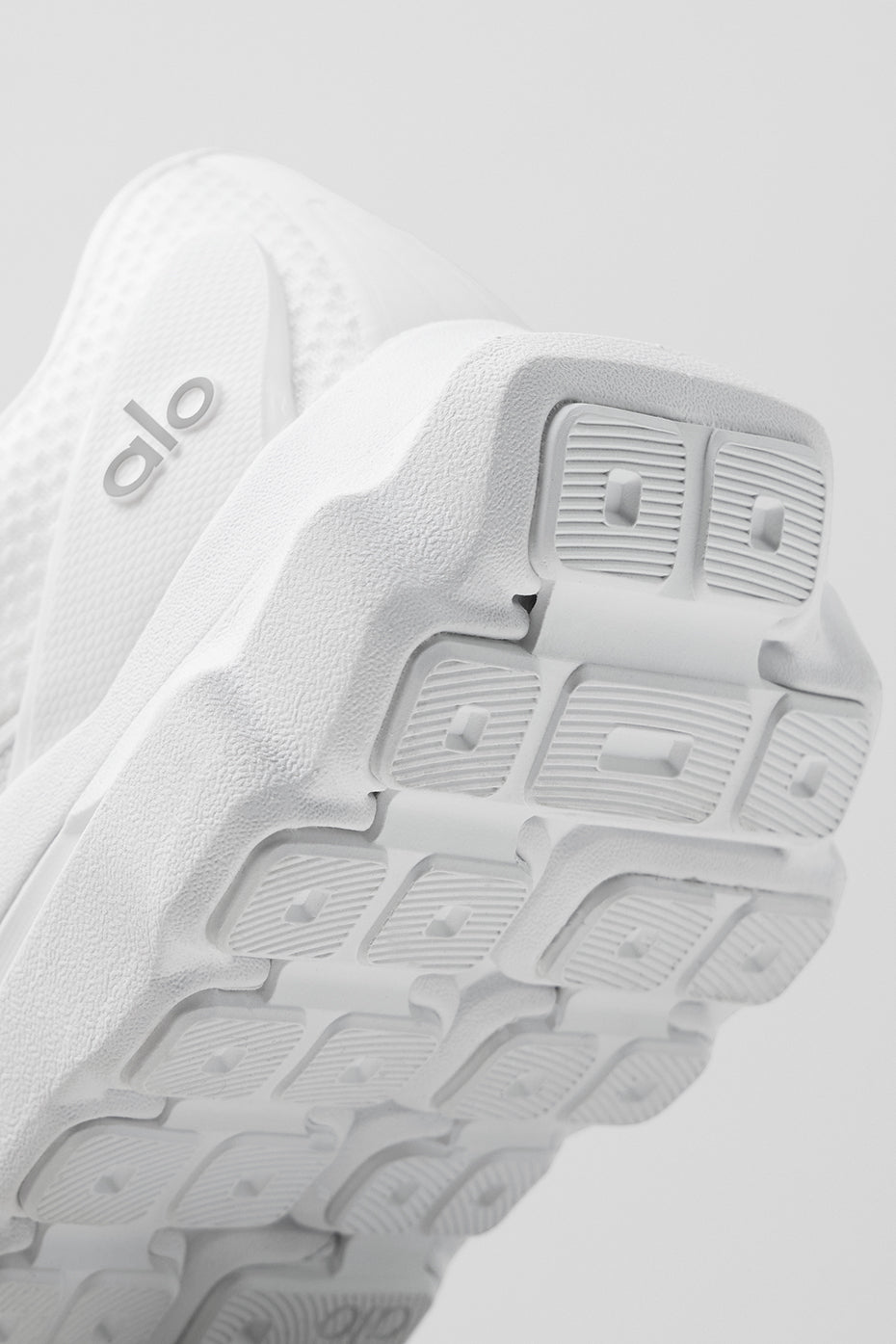 alo ALO Runner - White/White