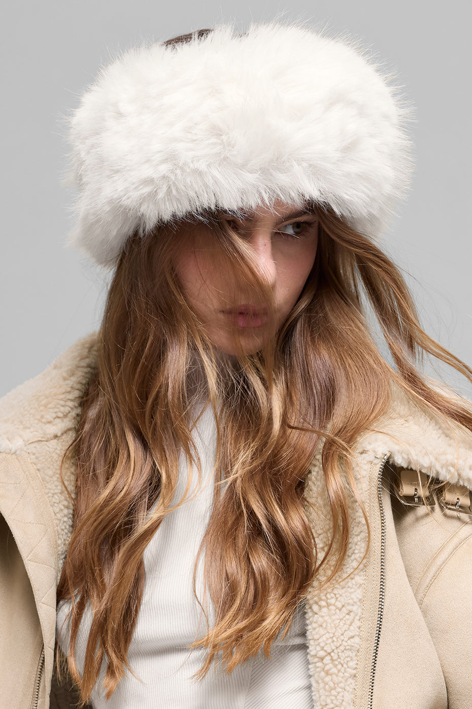 alo Opulent Faux Fur Wintersun Headband - Ivory