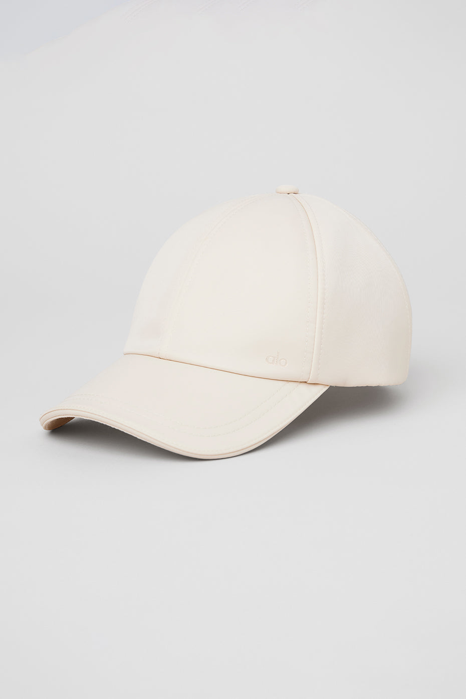 alo Satin Off-Duty Cap - Creme