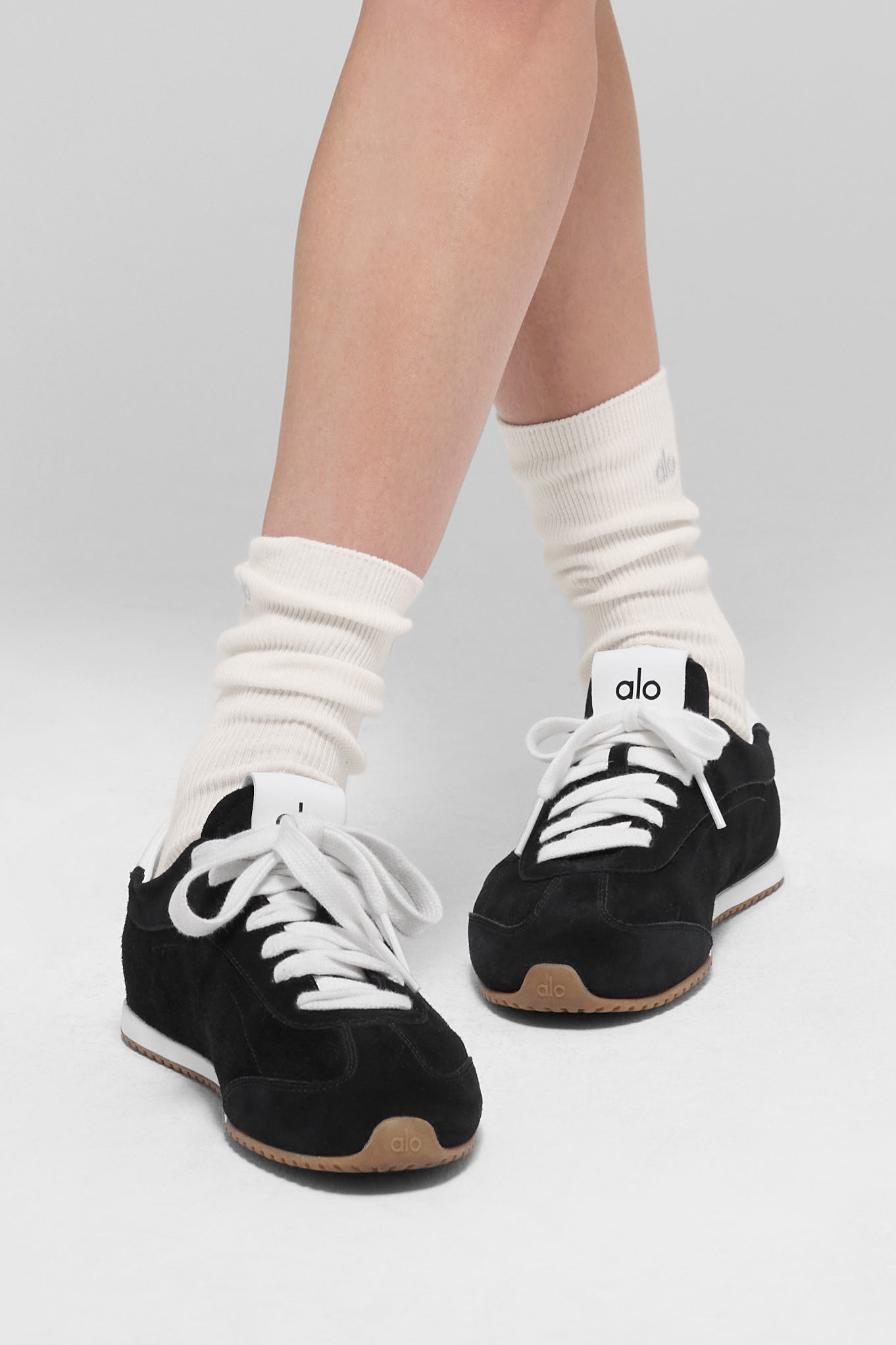 alo Unisex Half-Crew Understated Sock - Ivory