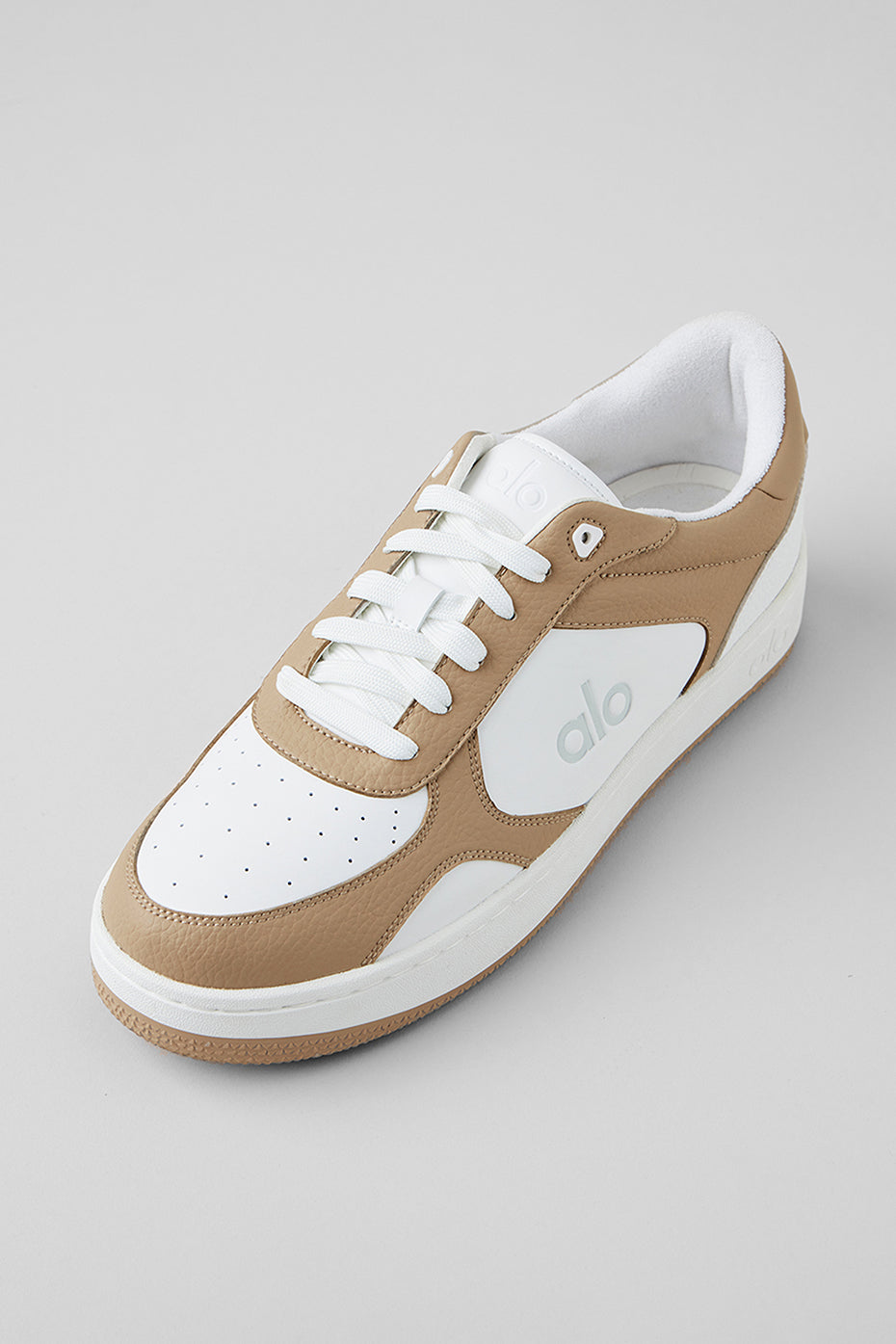 alo ALO Recovery Mode Sneaker - Gravel/White
