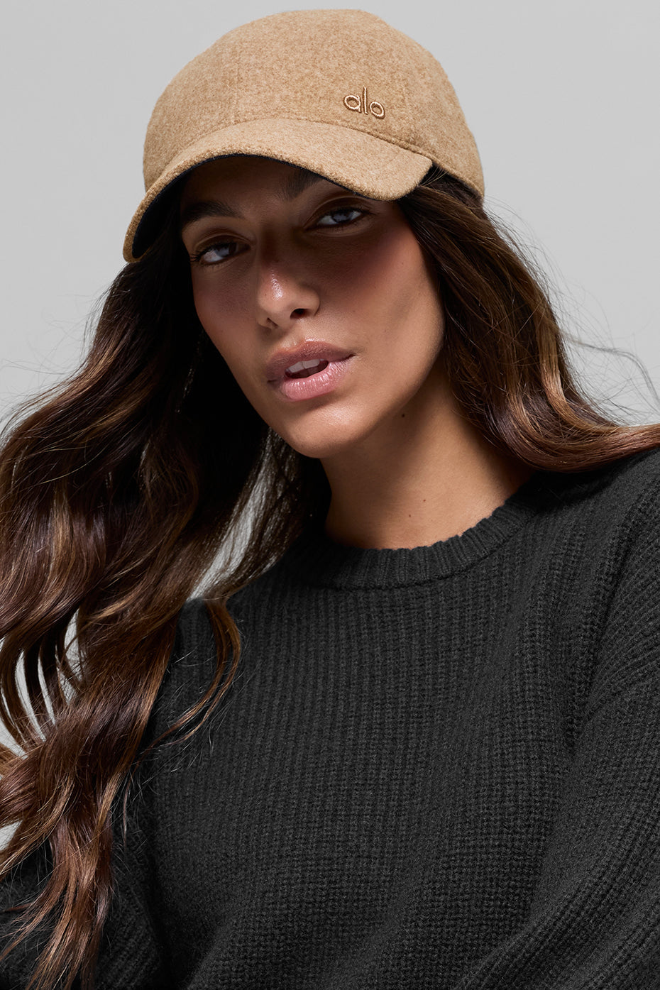 alo Prestige Off-Duty Cap - Toasted Almond