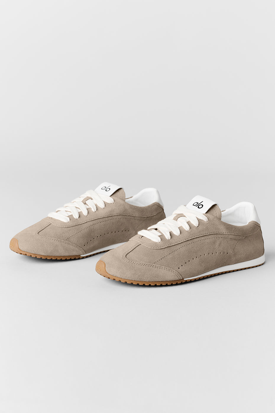 alo ALO Sunset Sneaker - Gravel
