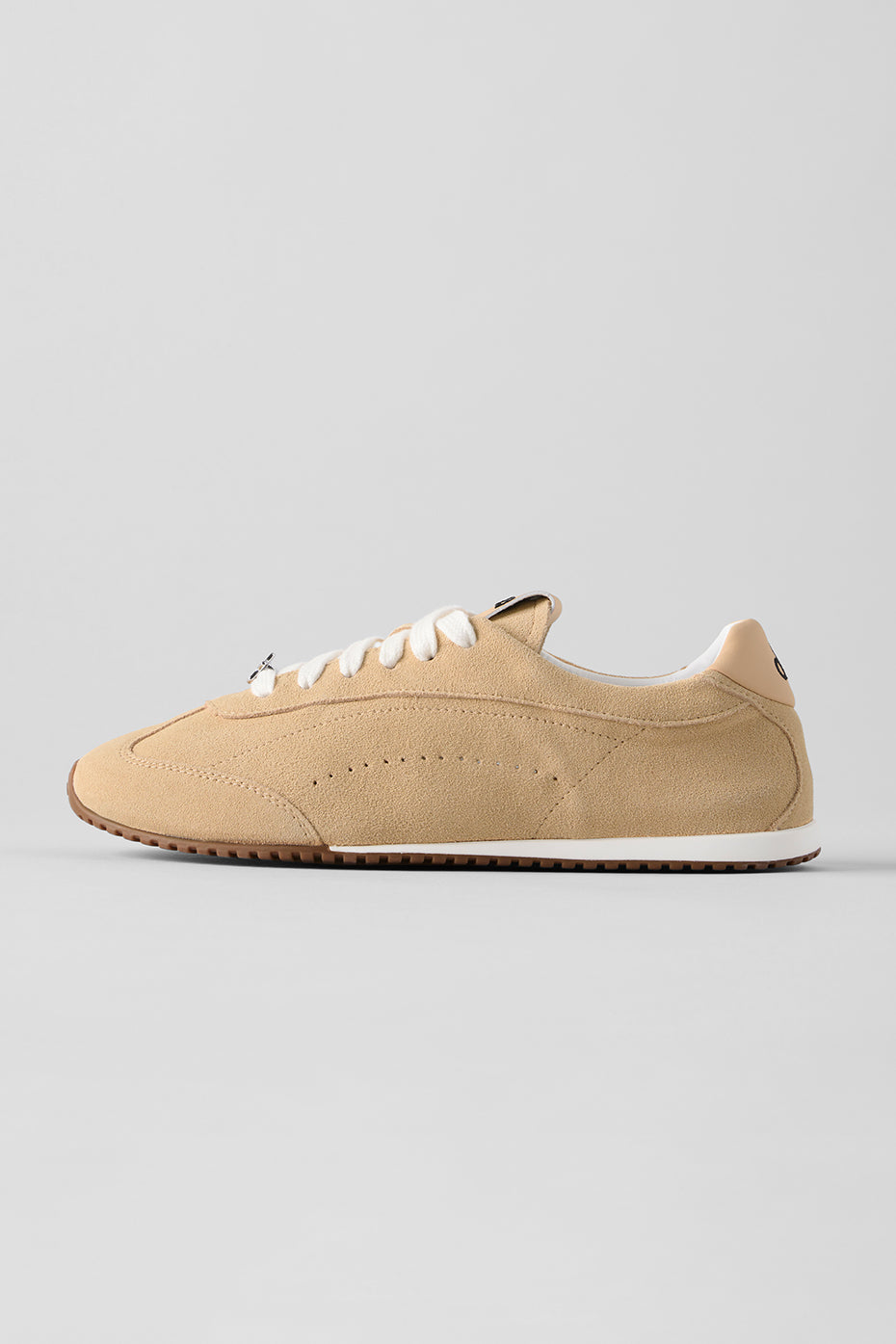 alo ALO Sunset Sneaker + Jisoo - Caramel Cream