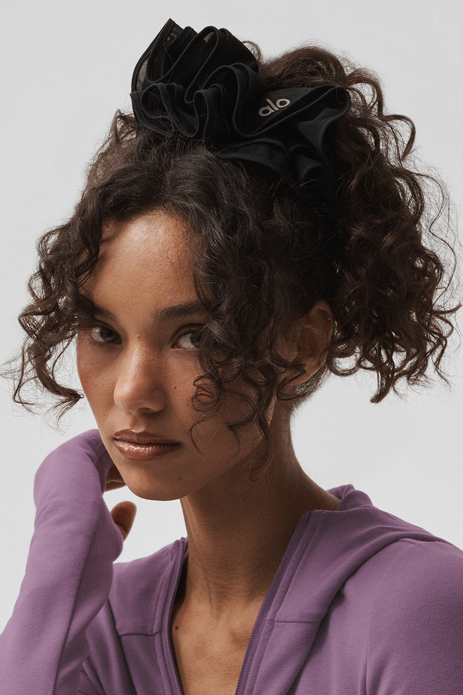 alo Mesh Sweet Nothing Oversize Scrunchie - Black