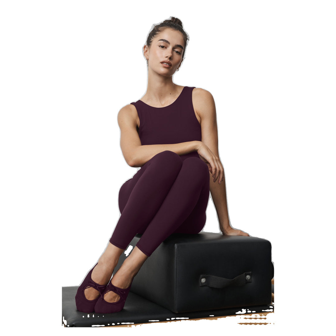 ALO Ballet Grip Sock - Rich Bordeaux