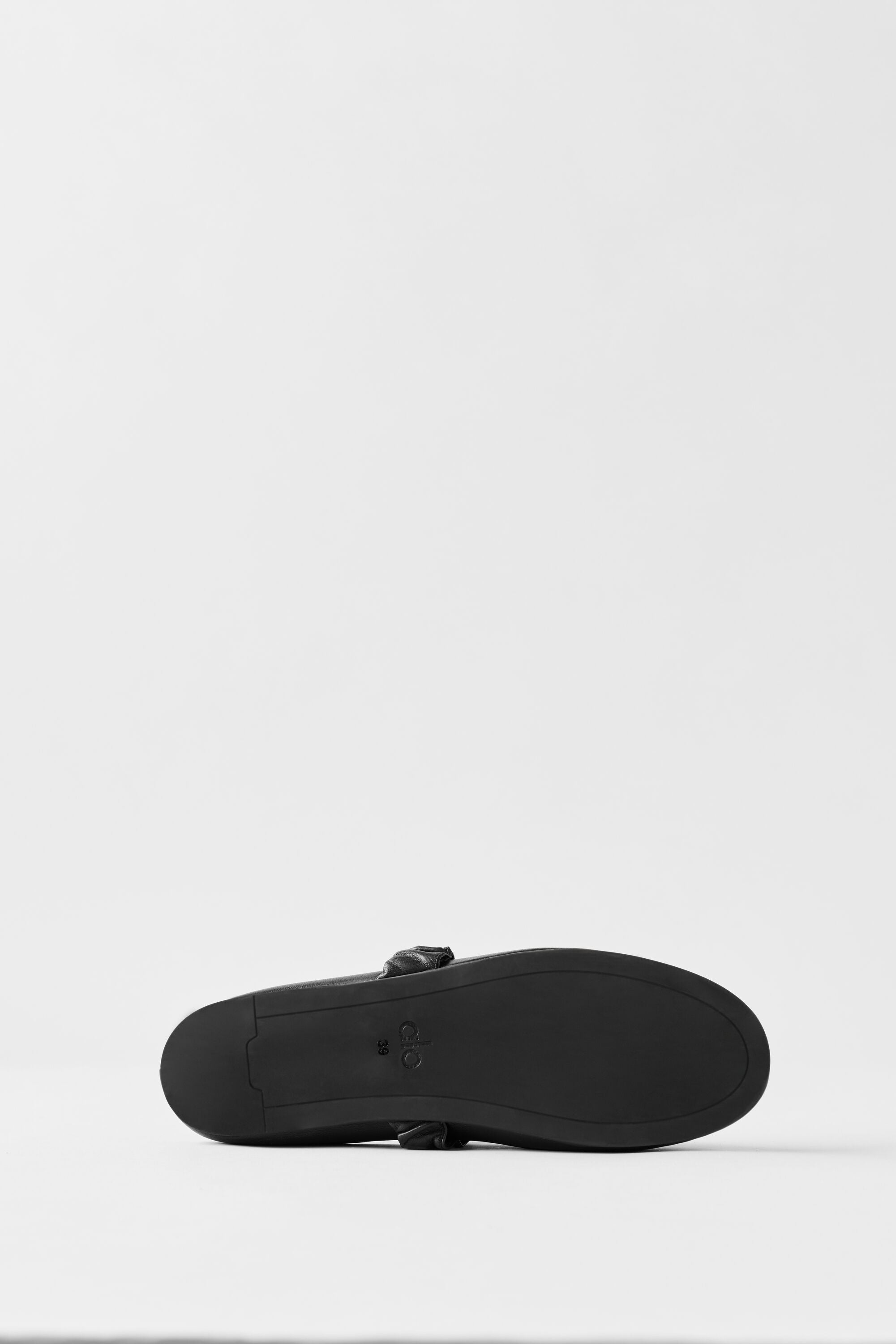 alo ALO Ballet Mule - Black
