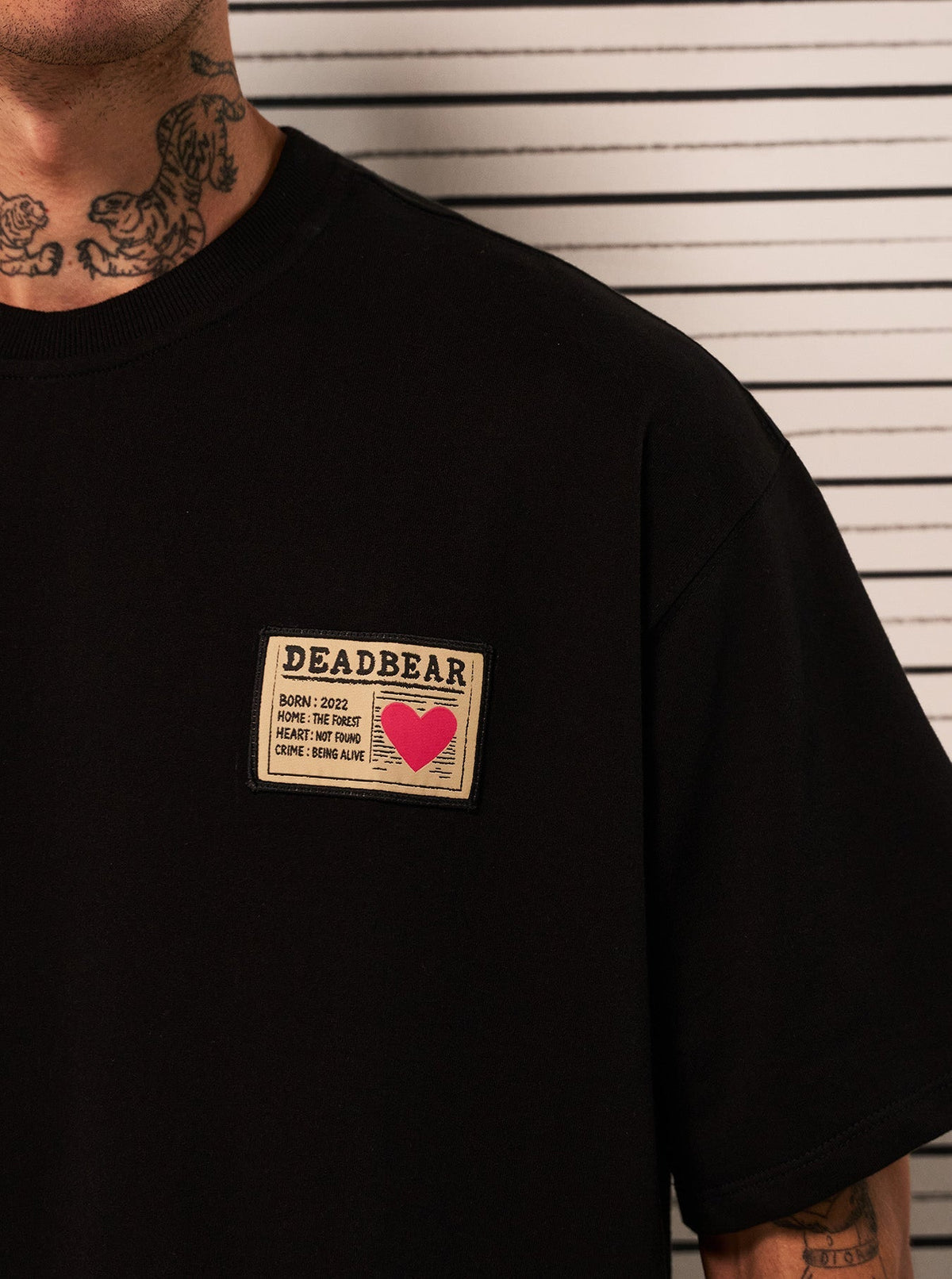Mugshot Tee Black