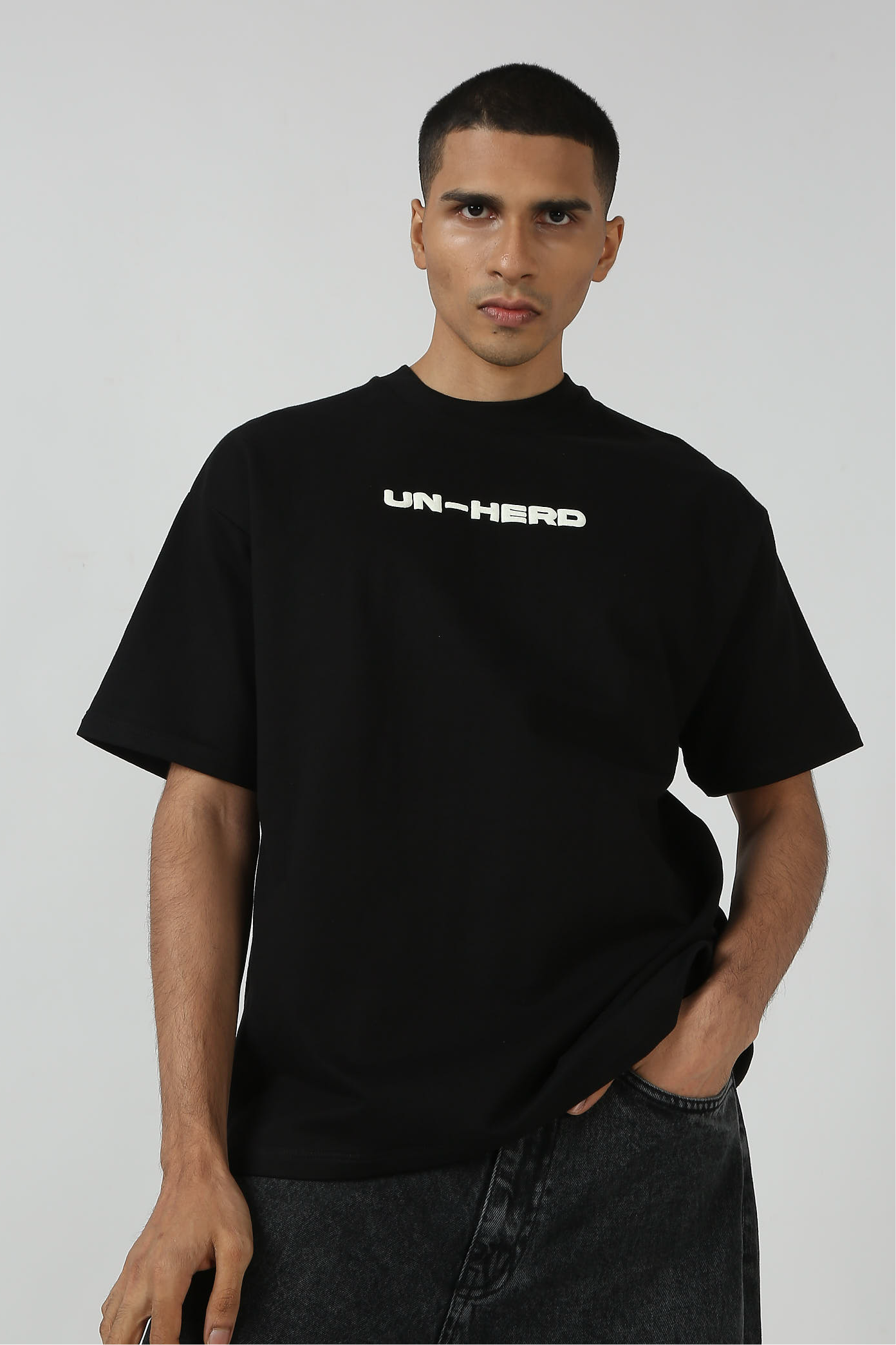 INDIFFERENT WHITE- UNHERD BLACK PACK OF 2