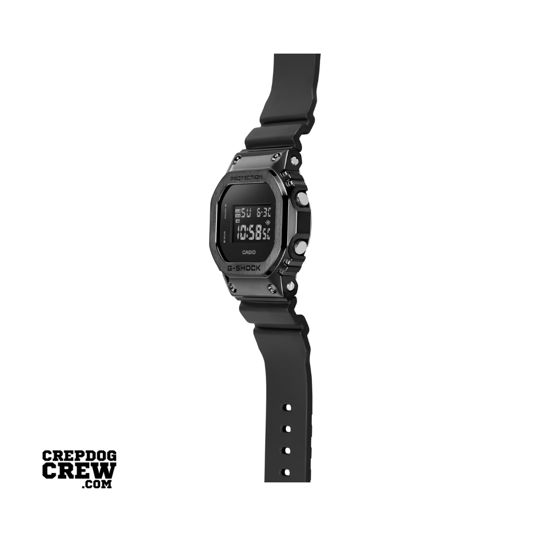 CASIO 5600 SERIES GM-5600UB-1 G1527 G-SHOCK