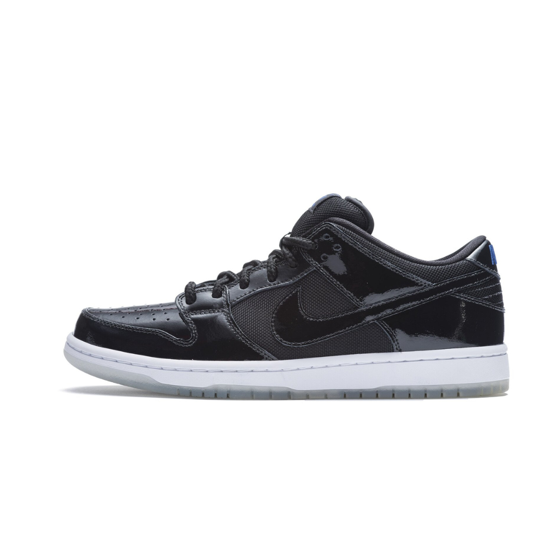 Nike SB Dunk Low Space Jam