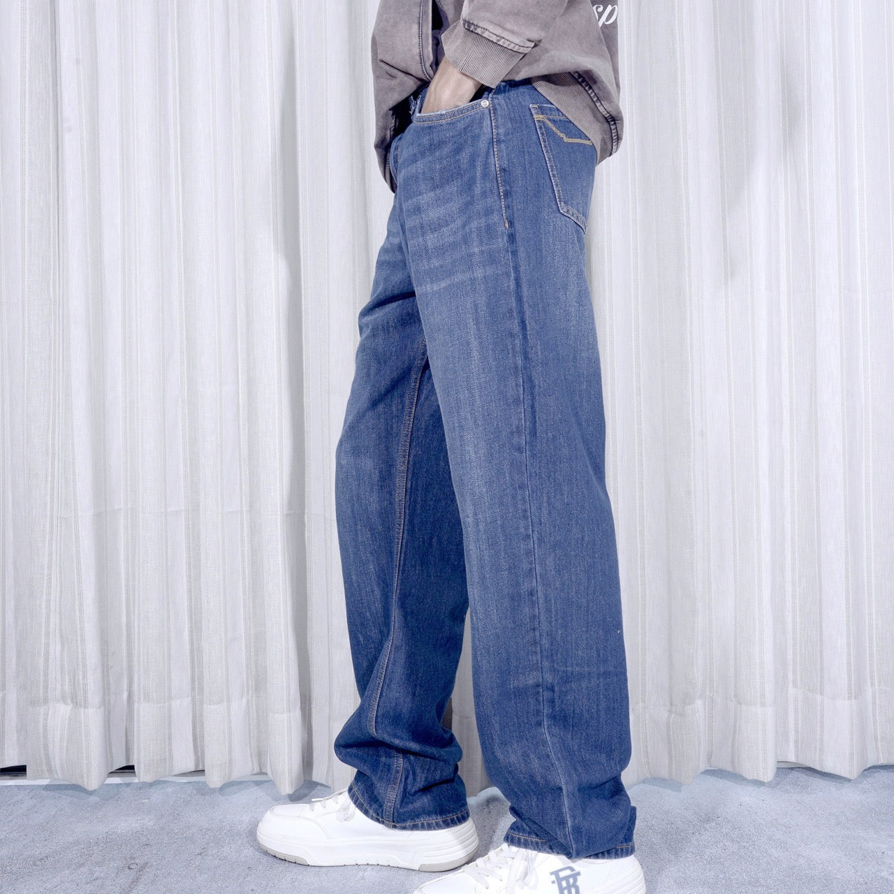 UNISEX WIDE LEG JEANS