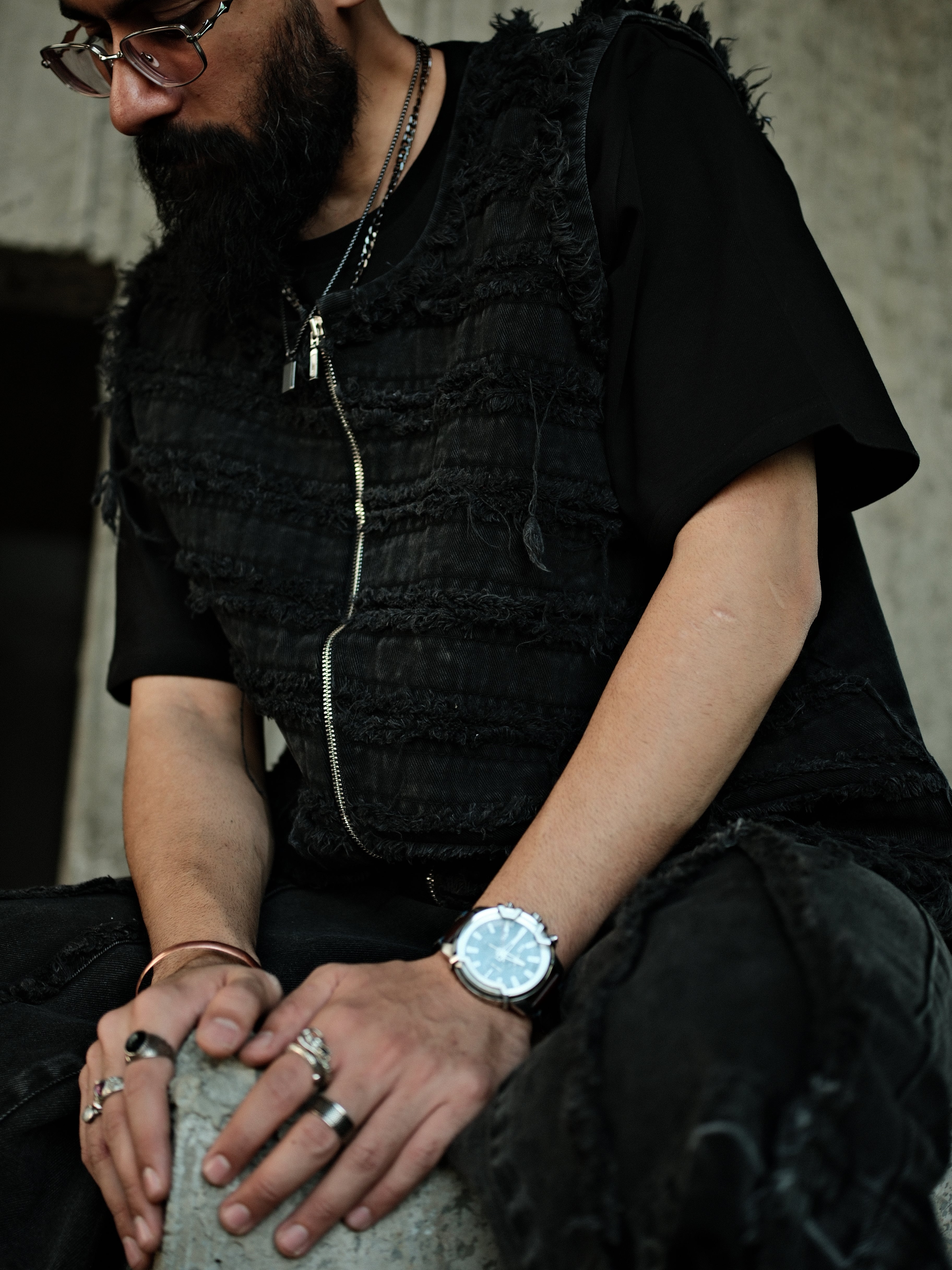 Obsidian Shred - Vests (Black)