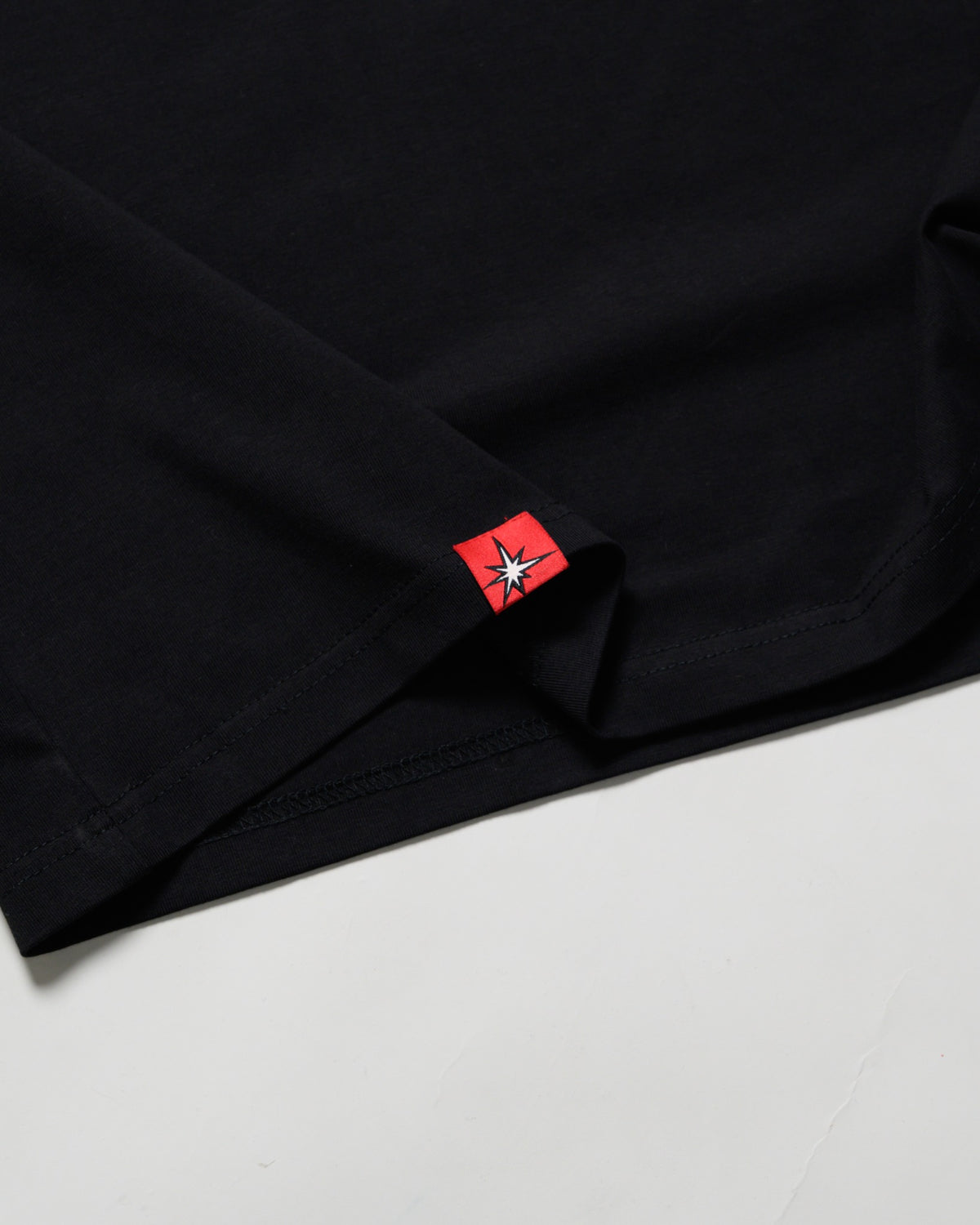 RAD SIGNATURE TEE