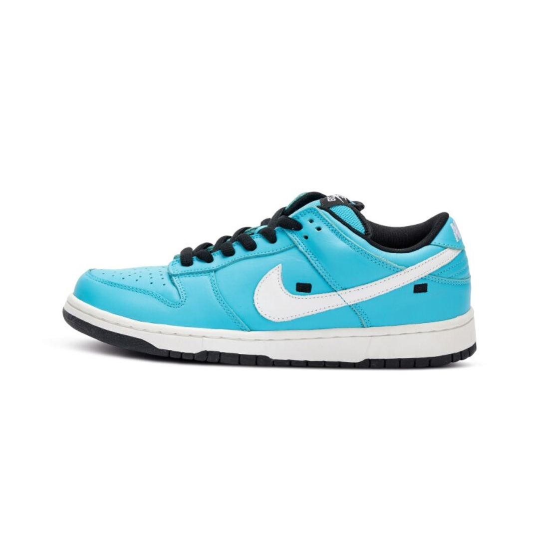 Nike SB Dunk Low Tokyo Blue Taxi